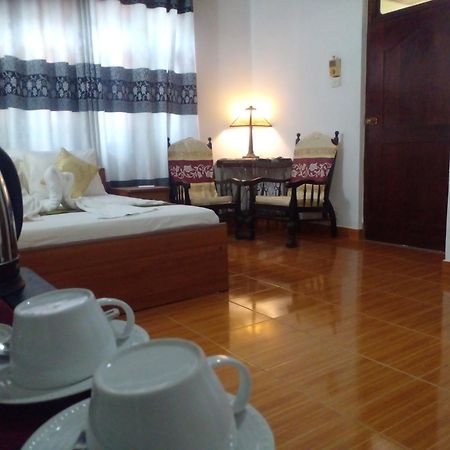 Steur Villa Negombo Exterior foto